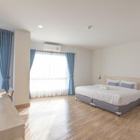 Donchan Grand Hotel Chiang Mai Zewnętrze zdjęcie