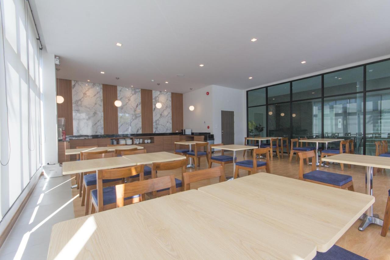 Donchan Grand Hotel Chiang Mai Zewnętrze zdjęcie
