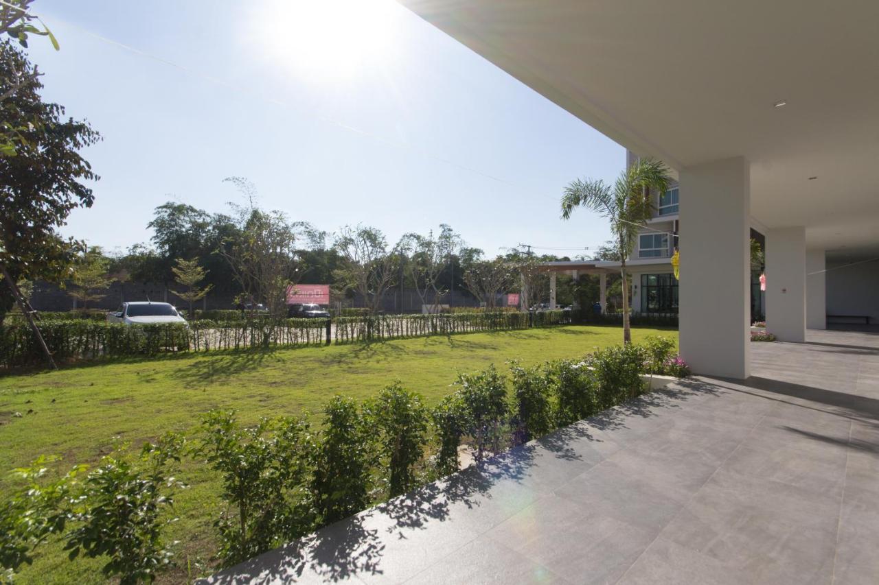 Donchan Grand Hotel Chiang Mai Zewnętrze zdjęcie
